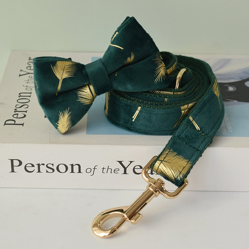 Sparkle With Green: Personalized Pet Bow Collar And Leash - CurliTail
