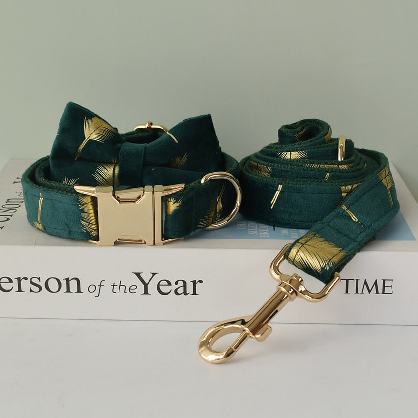 Sparkle With Green: Personalized Pet Bow Collar And Leash
