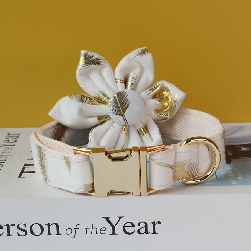 Sparkling White:  Personalized Pet Flower Collar And Leash