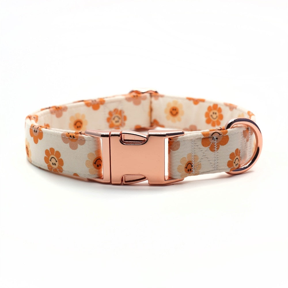 Cute Smiley Flower: Personalized Bow Collar And Leash - CurliTail