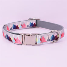 Mountain Views: Personalized Collars And Leashes - CurliTail