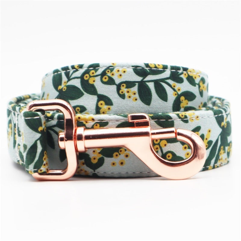 Summer Greens: Personalized Flower Collar And Leash Set