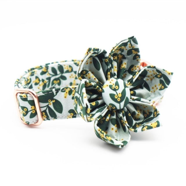 Summer Greens: Personalized Flower Collar And Leash Set